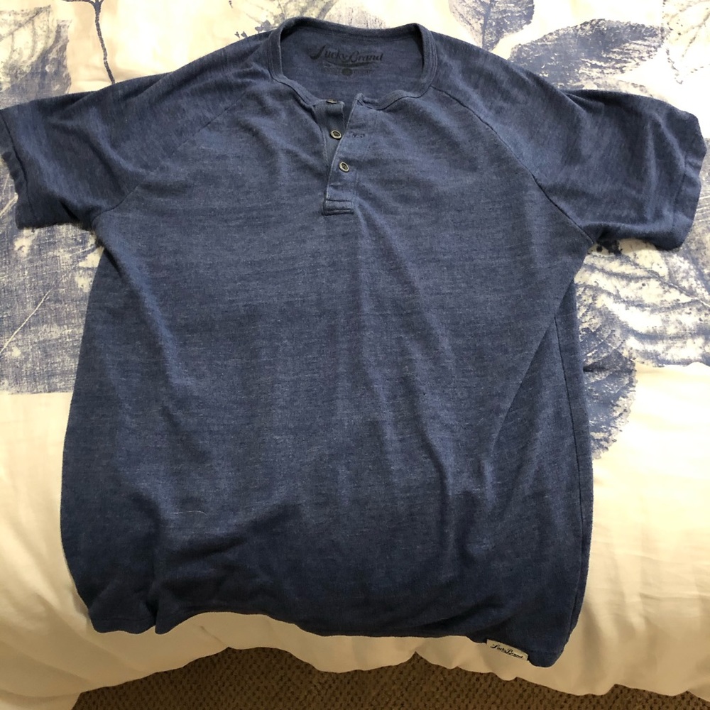 Lucky Brand tee shirt
